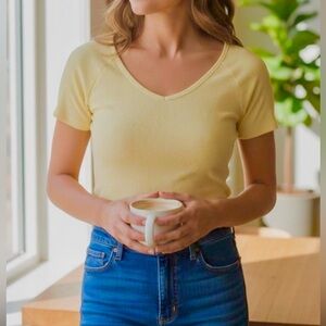 NWT WILD FABLE ribbed vneck tee in a SZ Medium/Super Stretch top/Lemon color